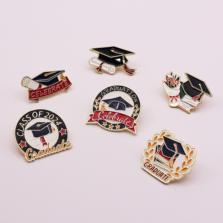 Customized Graduation Commemorative Campus Soft Enamel Badge